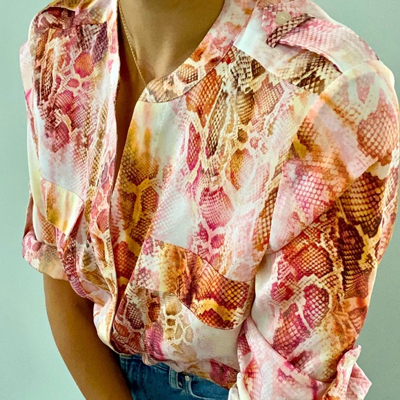 Calvin Klein Ladies Snake print Blouse size XS - Picture 5 of 13